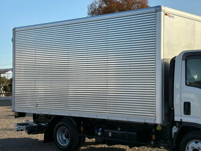 いすゞ エルフ 2RG-NPR88AN(2WD)の写真5