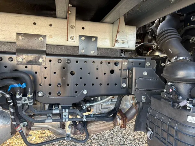 いすゞ エルフ 2RG-NPR88AN(2WD)の写真17