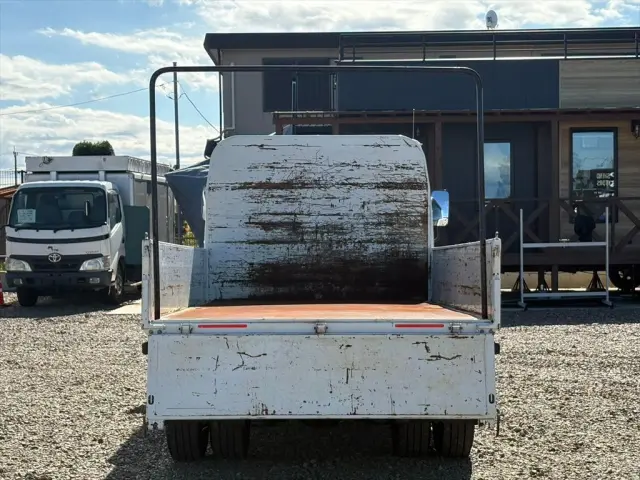 いすゞ エルフ 2RG-NJR88A(2WD)の写真11