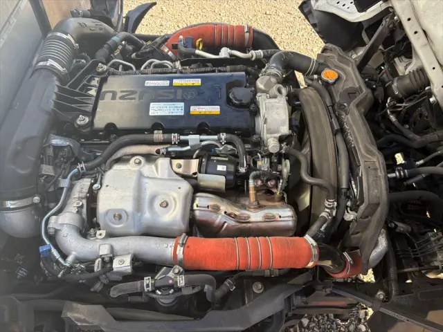 いすゞ エルフ 2RG-NJR88A(2WD)の写真19