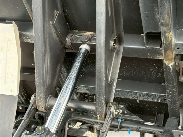 いすゞ エルフ 2RG-NKR88AT(2WD)の写真15