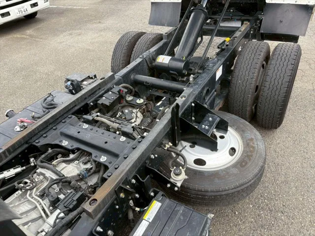 いすゞ エルフ 2RG-NKR88AT(2WD)の写真16