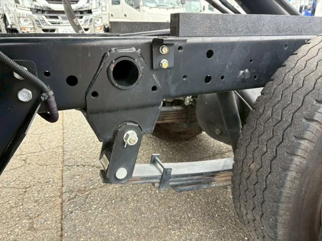 いすゞ エルフ 2RG-NKR88AT(2WD)の写真18