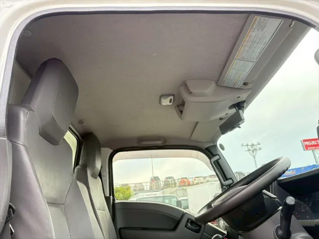 いすゞ エルフ 2RG-NKR88AT(2WD)の写真24