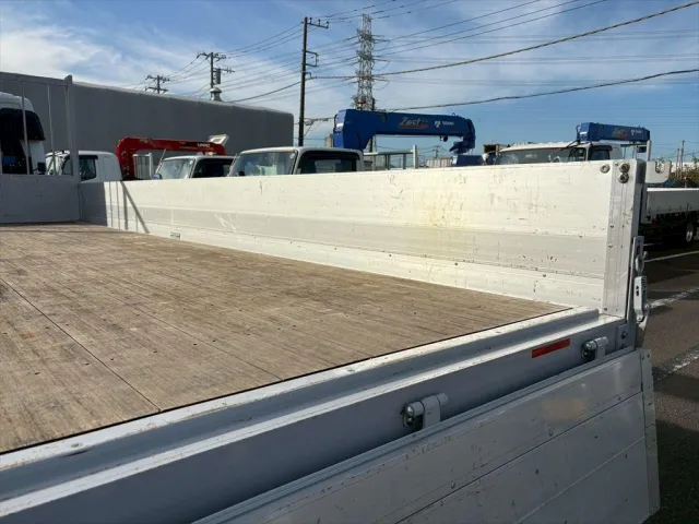 三菱 ファイター 2KG-FK62FZ(2WD)の写真10