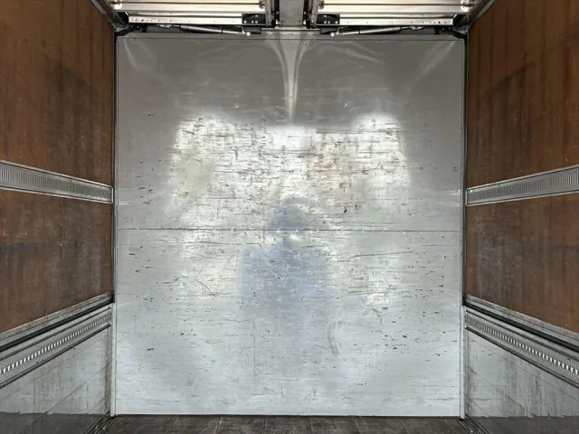 いすゞ ギガ 2PG-CYJ77C(8x4)の写真7