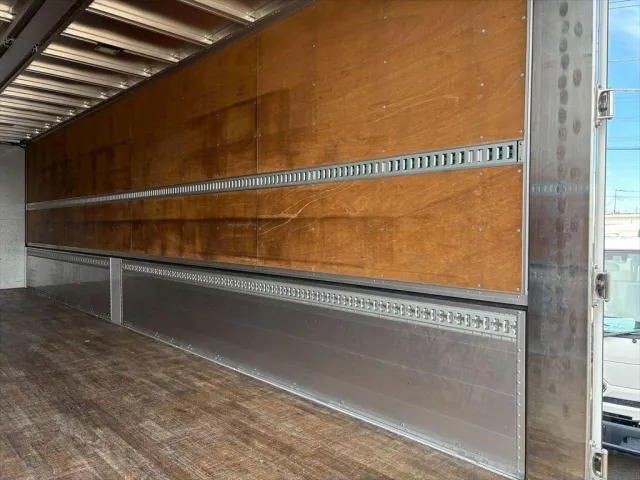 いすゞ ギガ 2PG-CYJ77C(8x4)の写真10