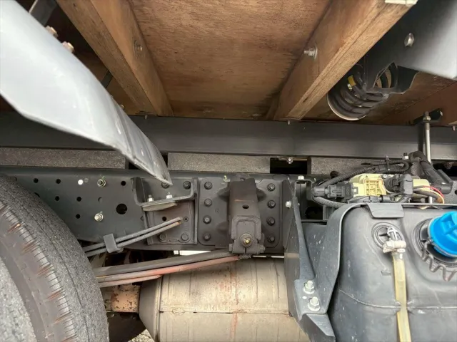 三菱 キャンター 2RG-FEA80(2WD)の写真17