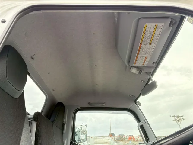 三菱 キャンター 2RG-FEA80(2WD)の写真24