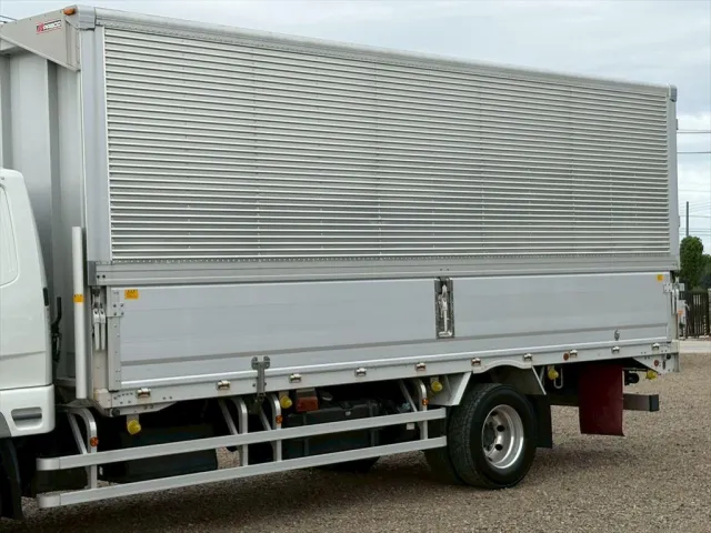 三菱 ファイター 2KG-FK62FZ(2WD)の写真6