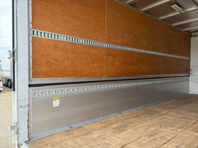 三菱 ファイター 2KG-FK62FZ(2WD)の写真9