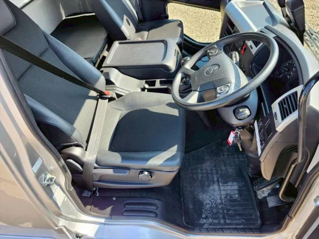 三菱 ファイター 2KG-FK62FZ(2WD)の写真21