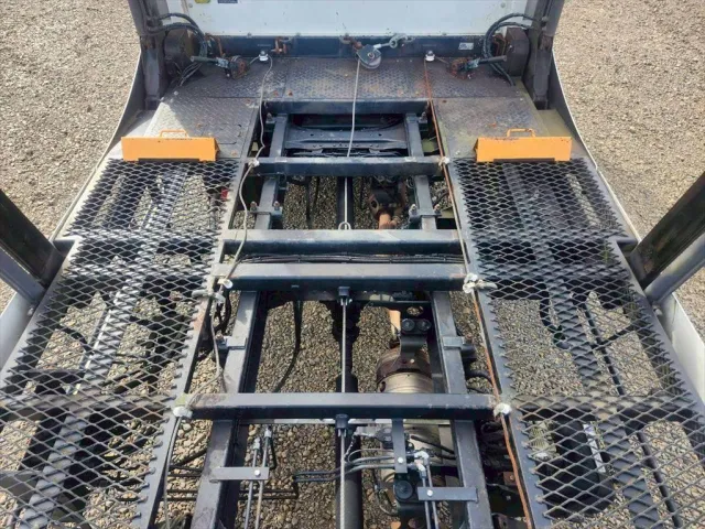 三菱 キャンター TKG-FEB90(2WD)の写真9