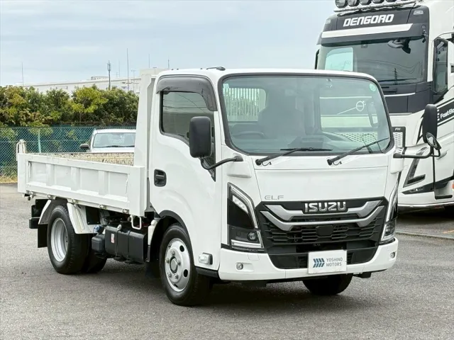 いすゞ エルフ 2RG-NKR88AT(2WD)の写真2