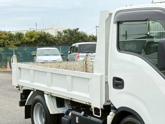いすゞ エルフ 2RG-NKR88AT(2WD)の写真5