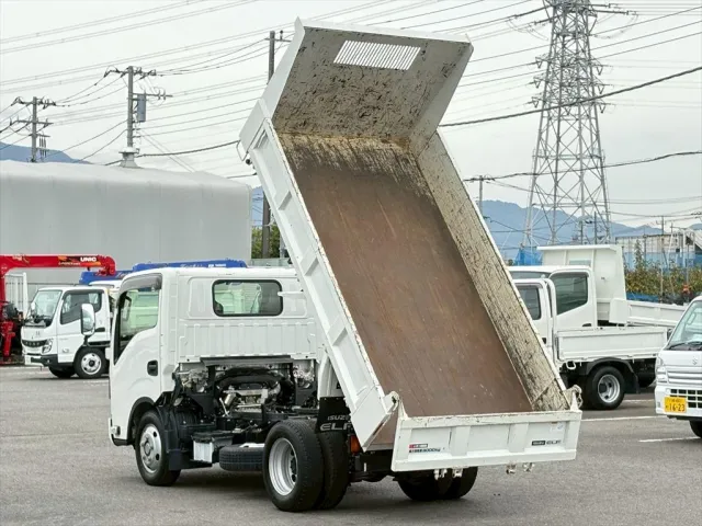 いすゞ エルフ 2RG-NKR88AT(2WD)の写真11