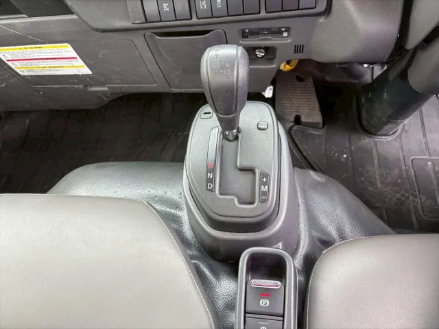 いすゞ エルフ 2RG-NKR88AT(2WD)の写真23