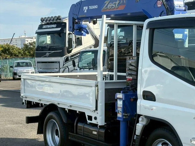 三菱 キャンター 2RG-FEAV0(2WD)の写真5