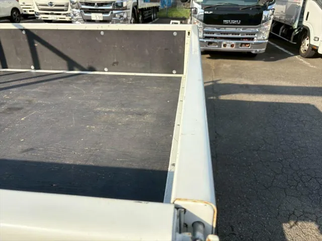 三菱 キャンター 2RG-FEAV0(2WD)の写真11