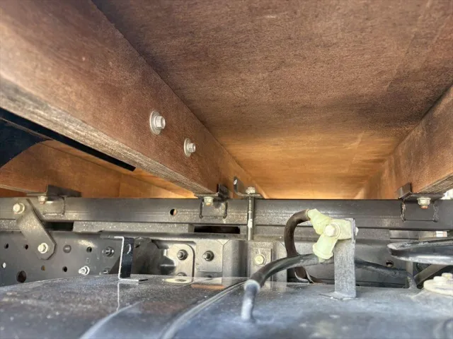 三菱 キャンター 2RG-FEAV0(2WD)の写真18