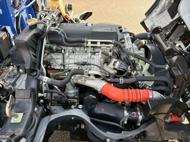 三菱 キャンター 2RG-FEAV0(2WD)の写真19