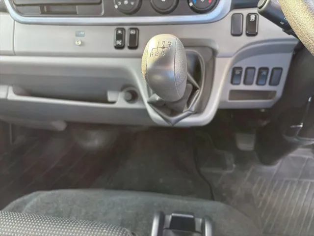 三菱 キャンター 2RG-FEAV0(2WD)の写真23