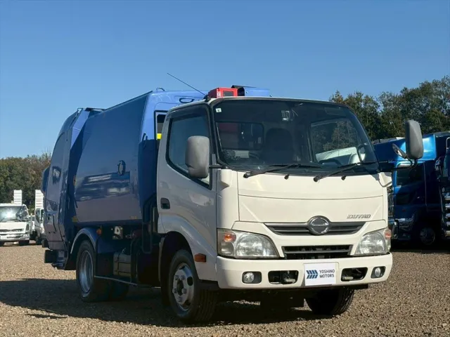 日野 デュトロ TKG-XZU605M(2WD)の写真2