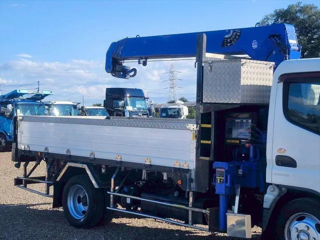 三菱 キャンター TKG-FEA50(2WD)の写真5