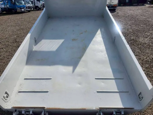 いすゞ エルフ TKG-NPR85YN(2WD)の写真8