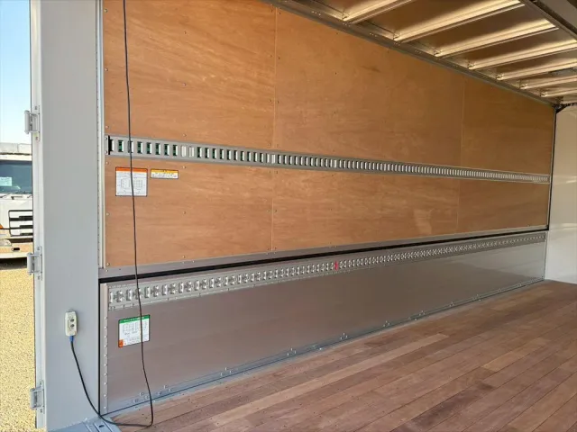 三菱 ファイター 2KG-FK65F(2WD)の写真9