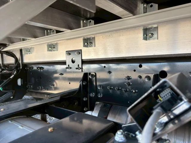 三菱 ファイター 2KG-FK65F(2WD)の写真16