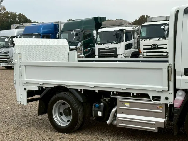 三菱 キャンター 2RG-FDA50(4WD)の写真5