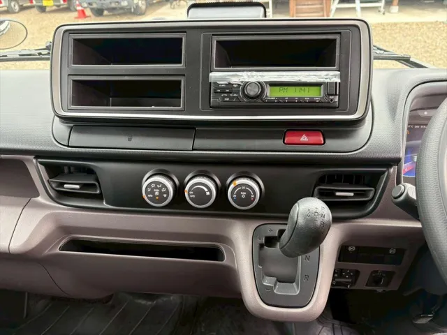 三菱 キャンター 2RG-FDA50(4WD)の写真22