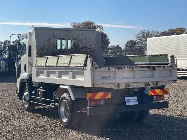 いすゞ フォワード 2RG-FRR90S1(2WD)の写真3