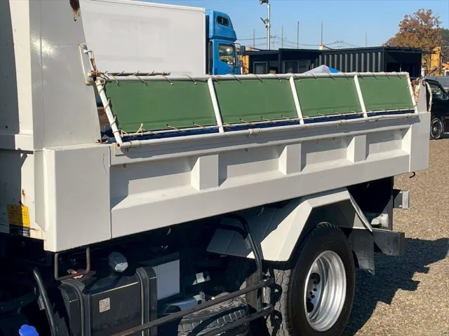 いすゞ フォワード 2RG-FRR90S1(2WD)の写真6