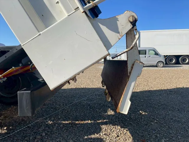 いすゞ フォワード 2RG-FRR90S1(2WD)の写真12