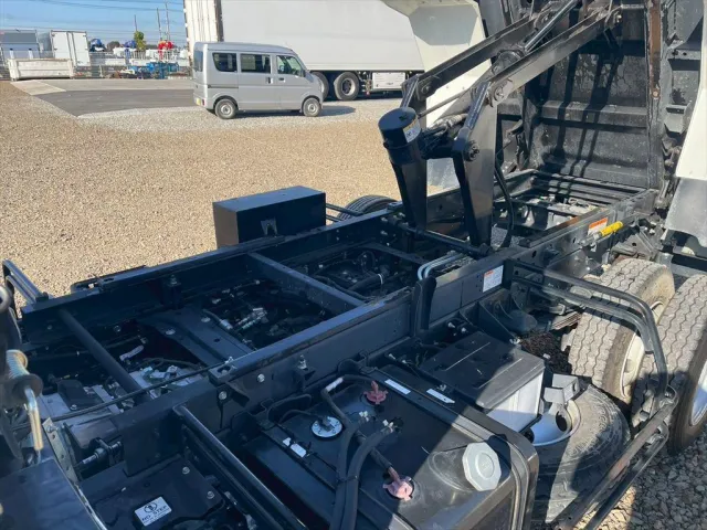 いすゞ フォワード 2RG-FRR90S1(2WD)の写真14