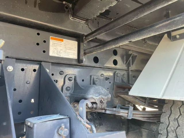 いすゞ フォワード 2RG-FRR90S1(2WD)の写真16