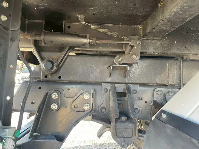 いすゞ フォワード 2RG-FRR90S1(2WD)の写真17