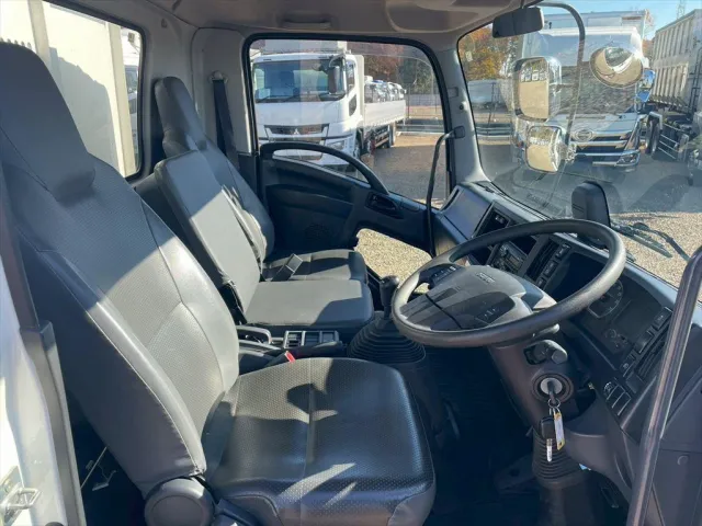 いすゞ フォワード 2RG-FRR90S1(2WD)の写真21