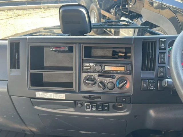 いすゞ フォワード 2RG-FRR90S1(2WD)の写真22