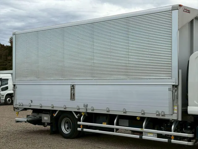 いすゞ フォワード 2RG-FRR90T2(2WD)の写真5