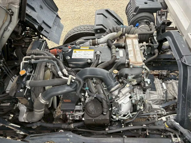 いすゞ フォワード 2RG-FRR90T2(2WD)の写真18