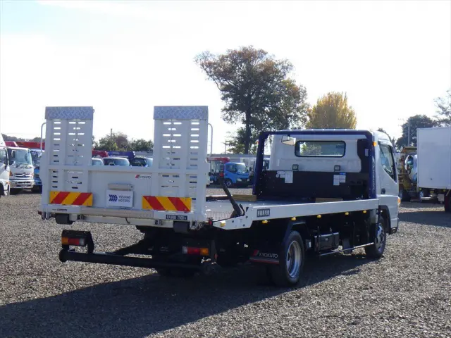 三菱 キャンター TPG-FEB50(2WD)の写真4