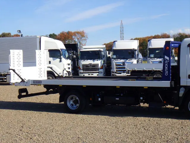 三菱 キャンター TPG-FEB50(2WD)の写真5