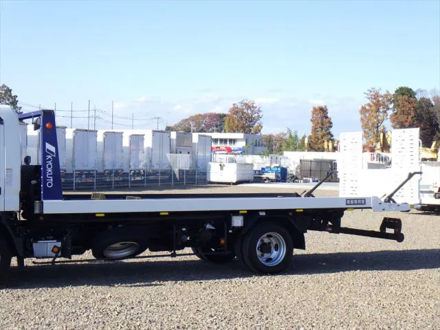 三菱 キャンター TPG-FEB50(2WD)の写真6