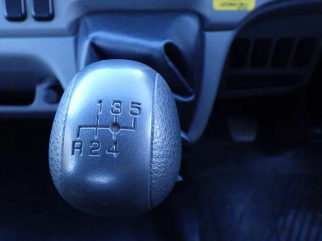 三菱 キャンター TPG-FEB50(2WD)の写真23