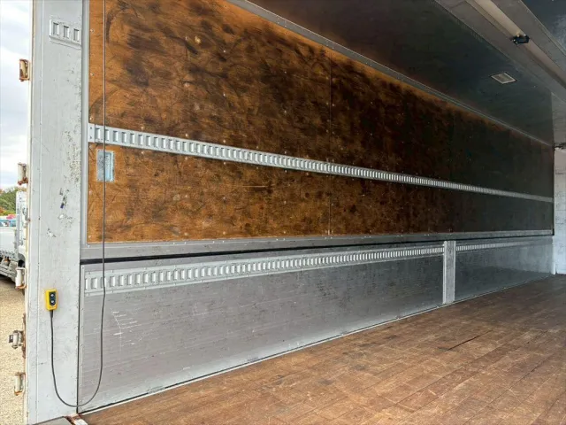 日野 プロフィア QPG-FW1EXEG(8x4)の写真9