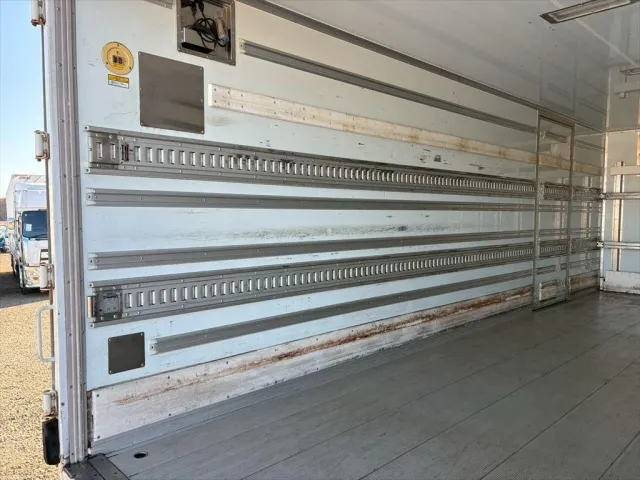 日野 レンジャー 2KG-FC2ABG(2WD)の写真9