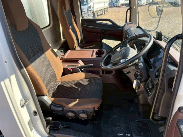 日野 レンジャー 2KG-FC2ABG(2WD)の写真21